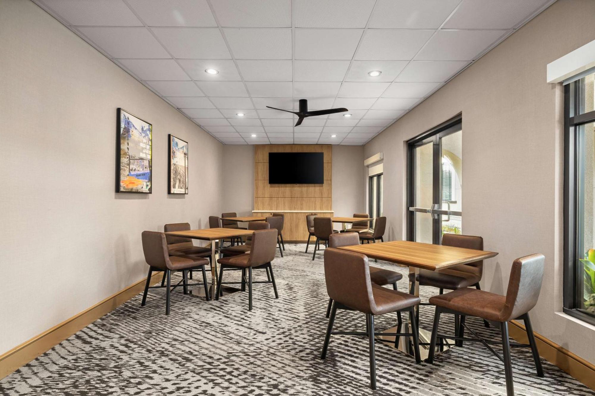 Homewood Suites By Hilton San Diego Airport-Liberty Station Exterior foto